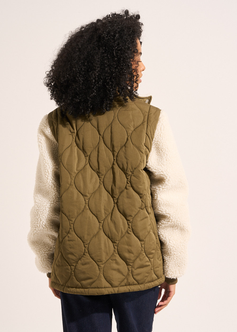 Quilted down jacket with faux fur sleeves - Sud Express - 3 - Sud Express