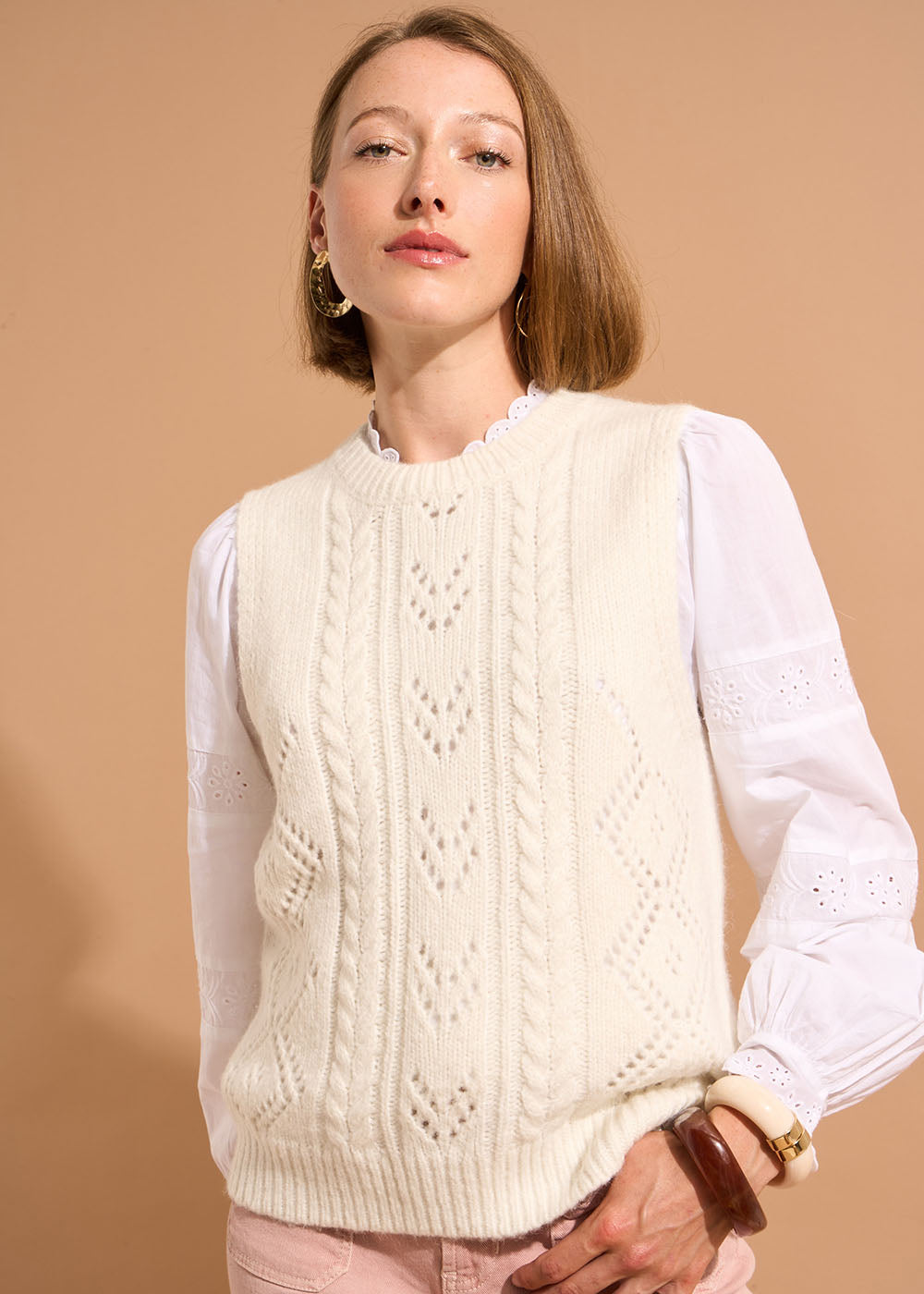 Sleeveless jumper with round neck and dot pattern - Sud Express - 5 - Sud Express
