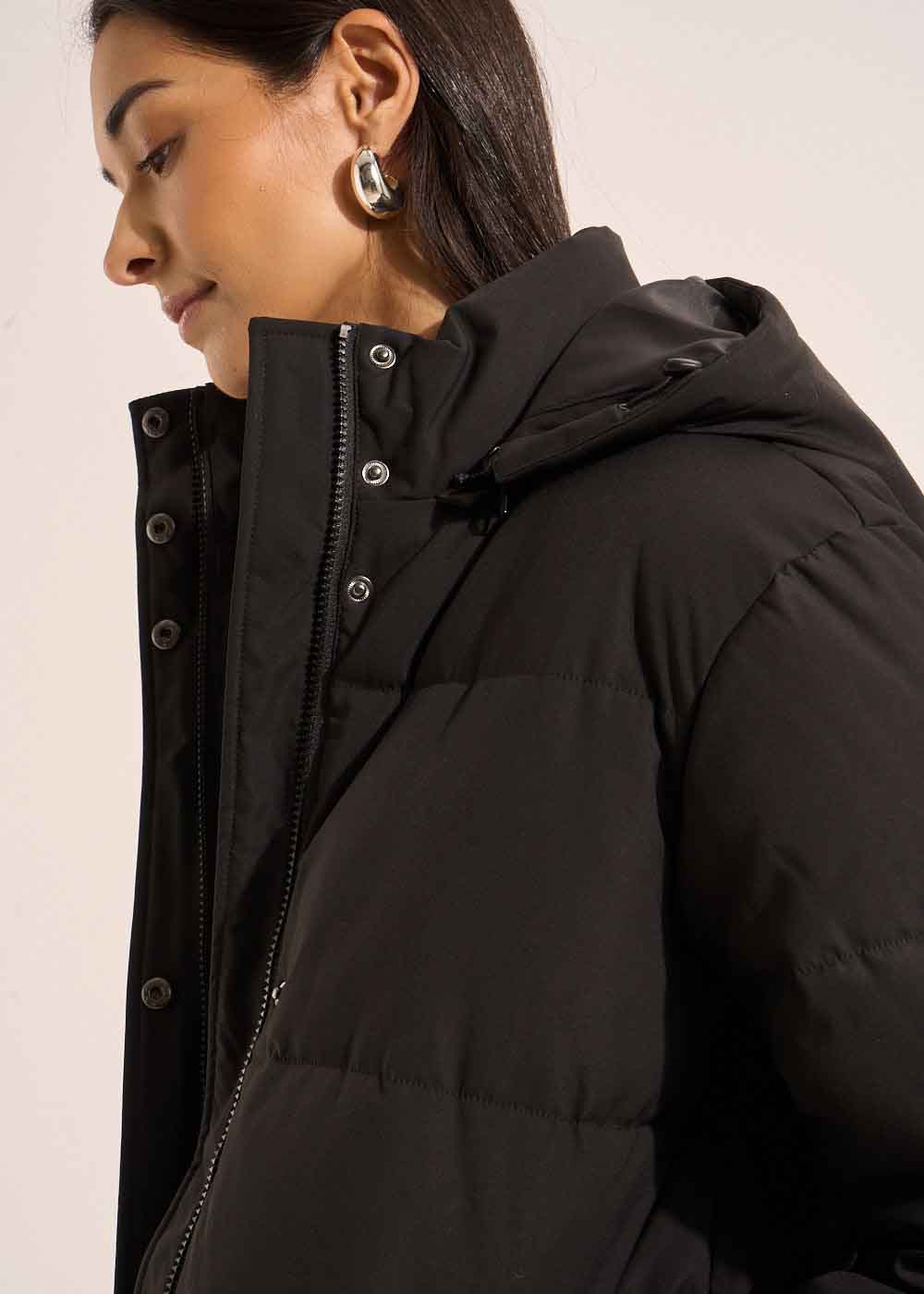 Mid-thigh iridescent puffer jacket with detachable hood - Sud Express - 2 - Sud Express
