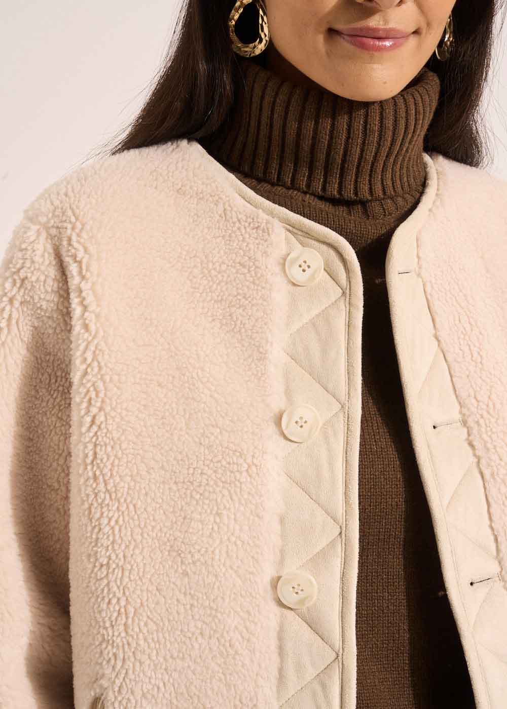Reversible faux fur faux suede coat - Sud Express - 2 - Sud Express