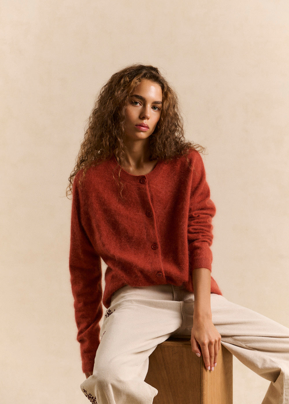 Loose round-neck vest in brushed wool and cashmere - Sud Express - 4 - Sud Express