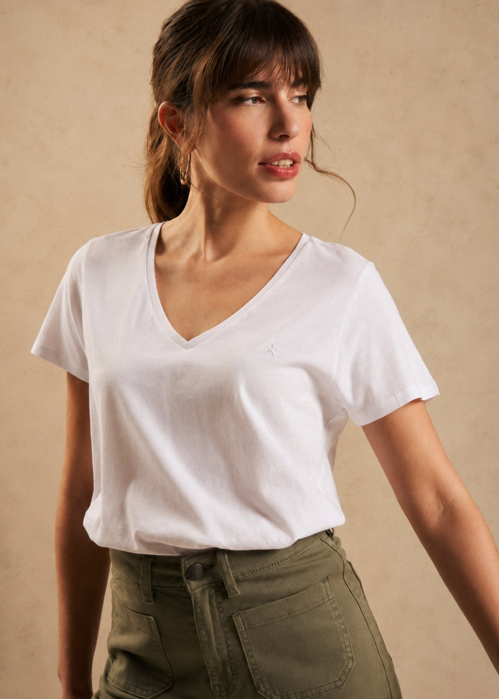 Cotton V-neck T-shirt - Sud Express - 1 - Sud Express