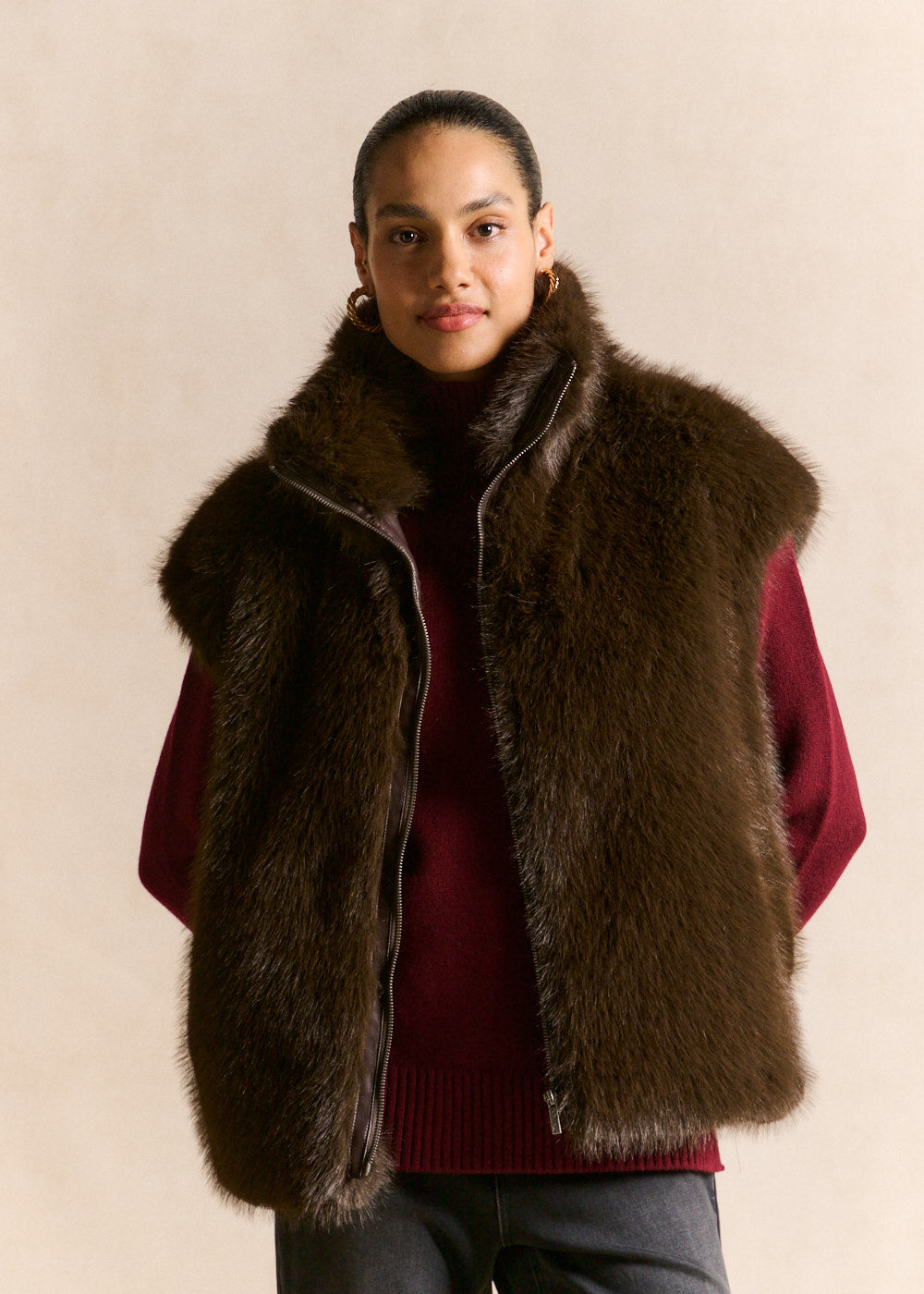 Long-haired faux fur sleeveless waistcoat - Sud Express - 1 - Sud Express