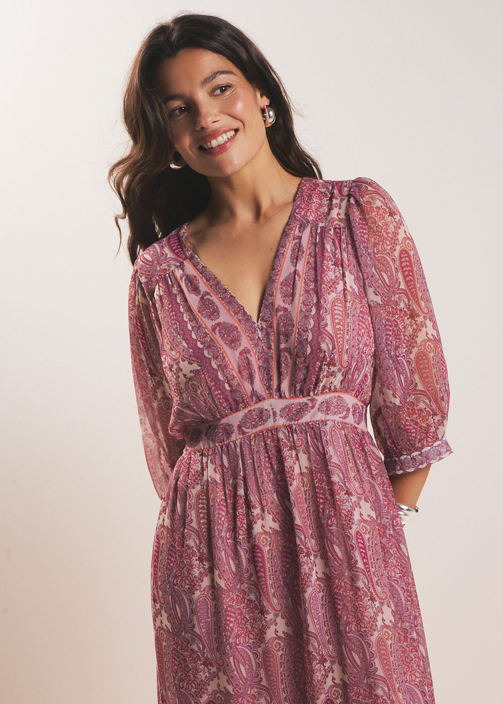 Long printed dress with ruffles - Sud Express - 6 - Sud Express