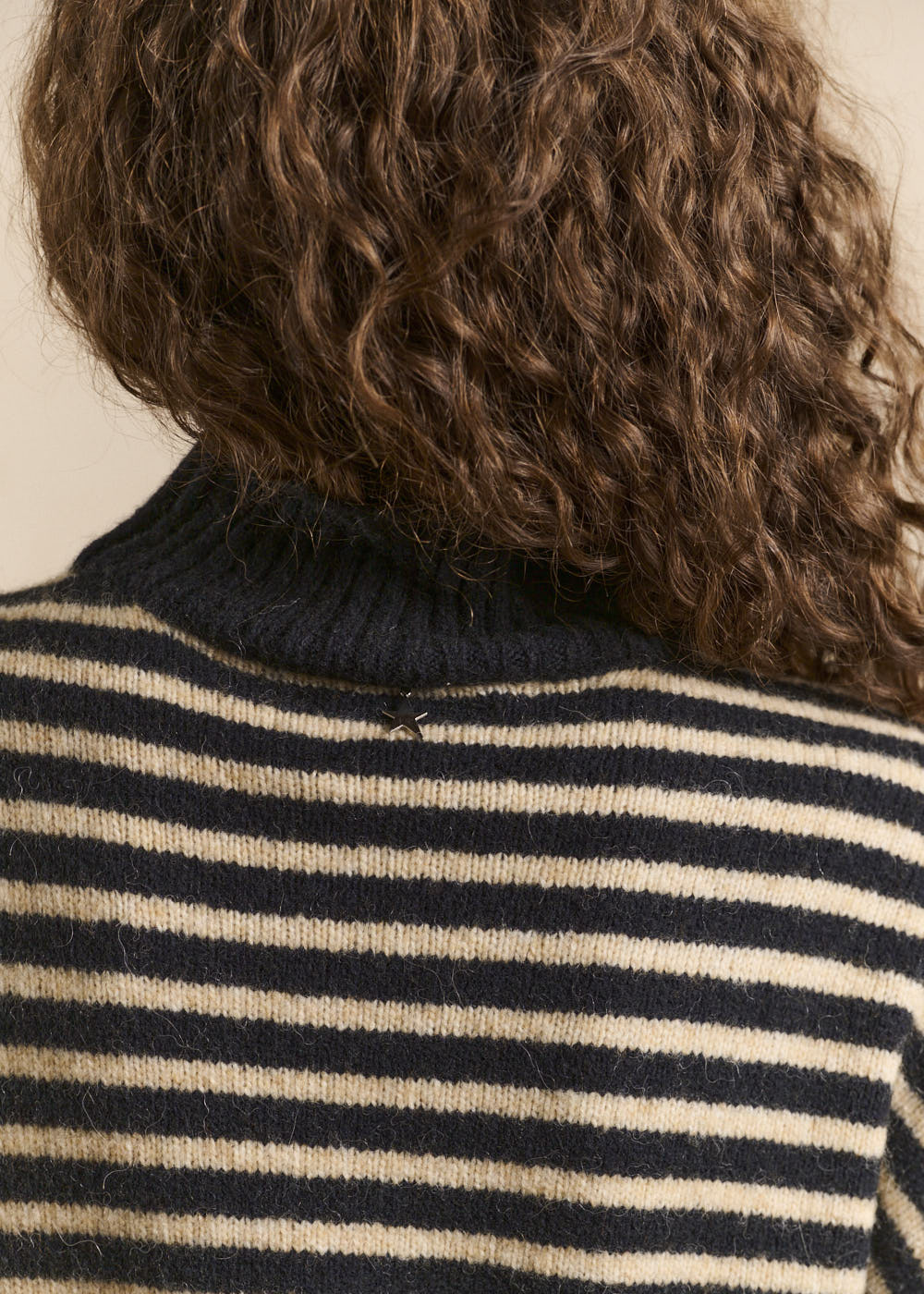 Striped turtleneck sweater in wool and alpaca - Sud Express - 2 - Sud Express
