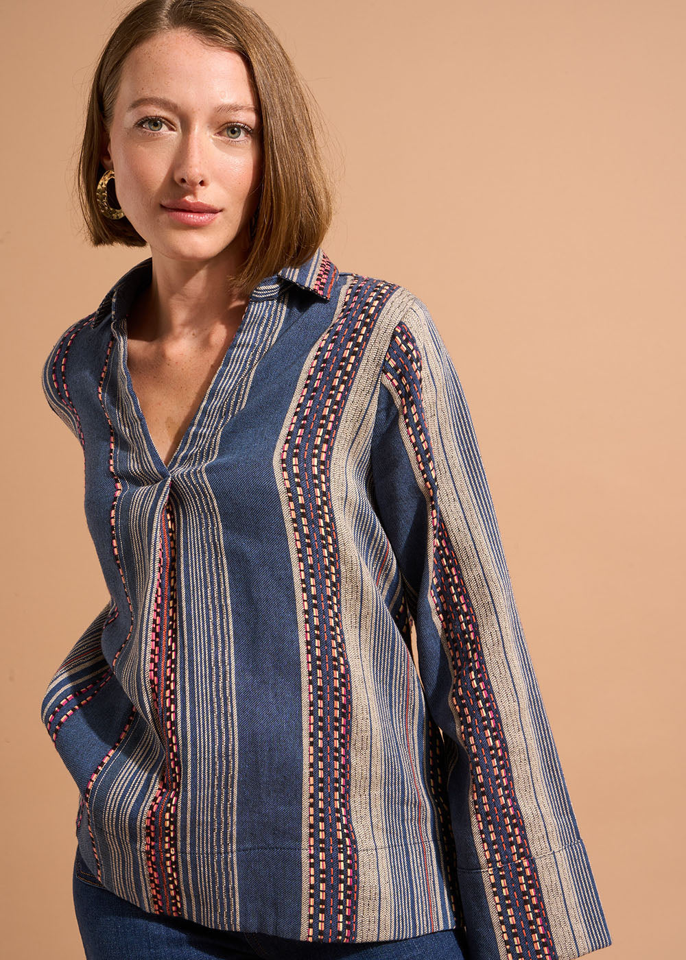 Oversized top in embroidered cotton - Sud Express - 1 - Sud Express