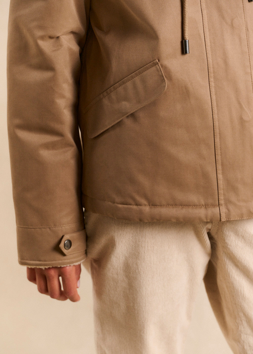 Short water-repellent jacket lined with faux fur and hood - Sud Express - 4 - Sud Express