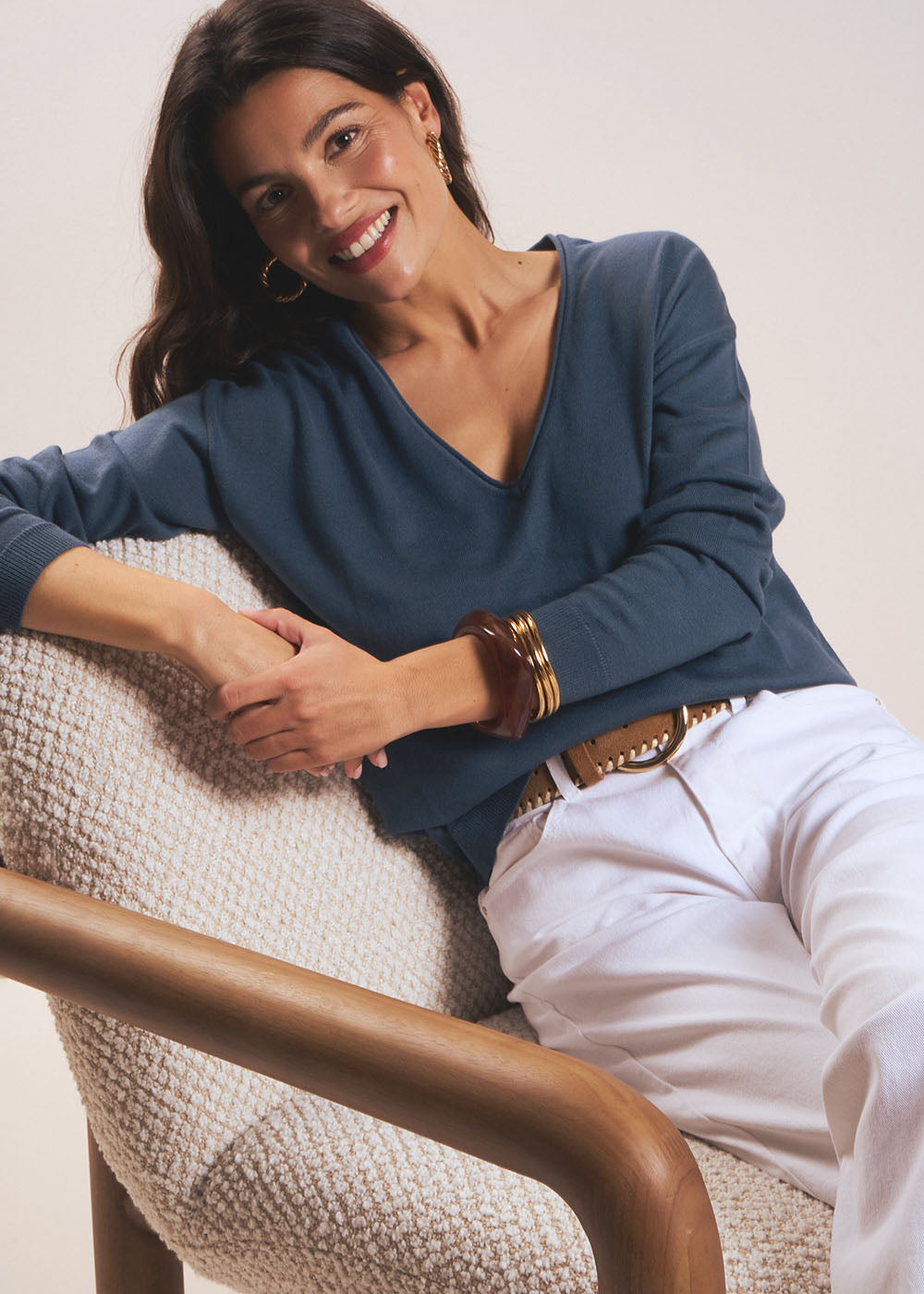 Oversized fine knit V-neck jumper - Sud Express - 5 - Sud Express