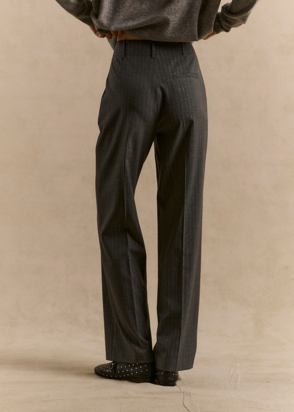 High-waisted pleated tailored trousers - Sud Express - 3 - Sud Express