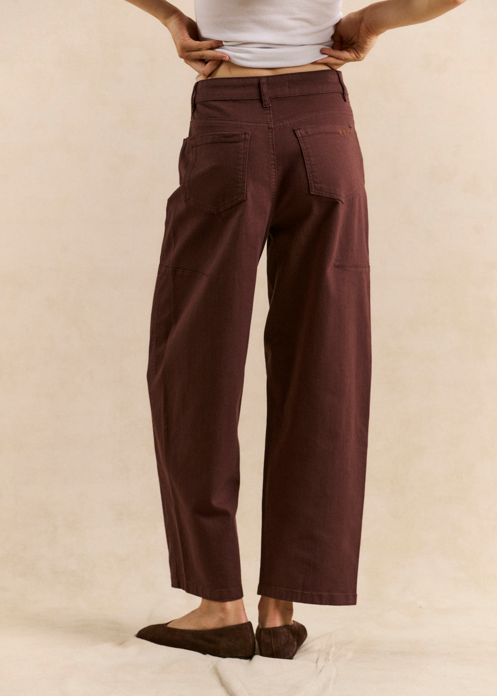 Five-pocket barrel-leg trousers - Sud Express - 4 - Sud Express