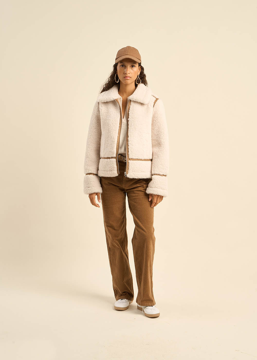 Straight-cut velvet pants - Sud Express - 1 - Sud Express